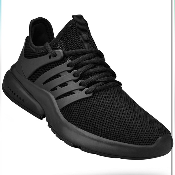 ๐๐ปโโ๏ธ almost new black nonslip sneakers wore one time for two hours - Picture 10 of 11